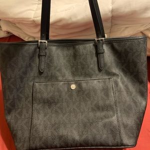 Michael Kors large jet set logo tote